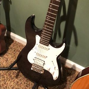 🎸Beginner’s Greg Bennett Electric Guitar (Green)